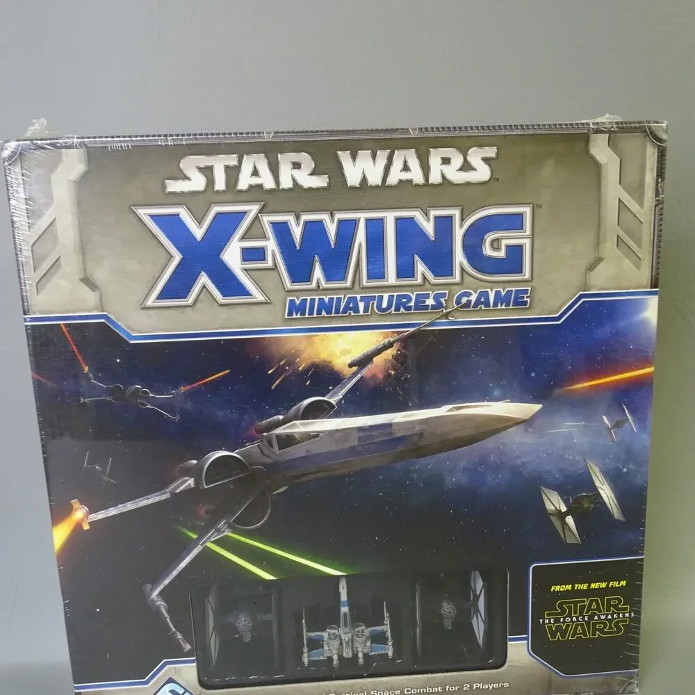 Star Wars X-wing Miniatures Game X-Wing Force Awakens Core Set SWX36 NEW